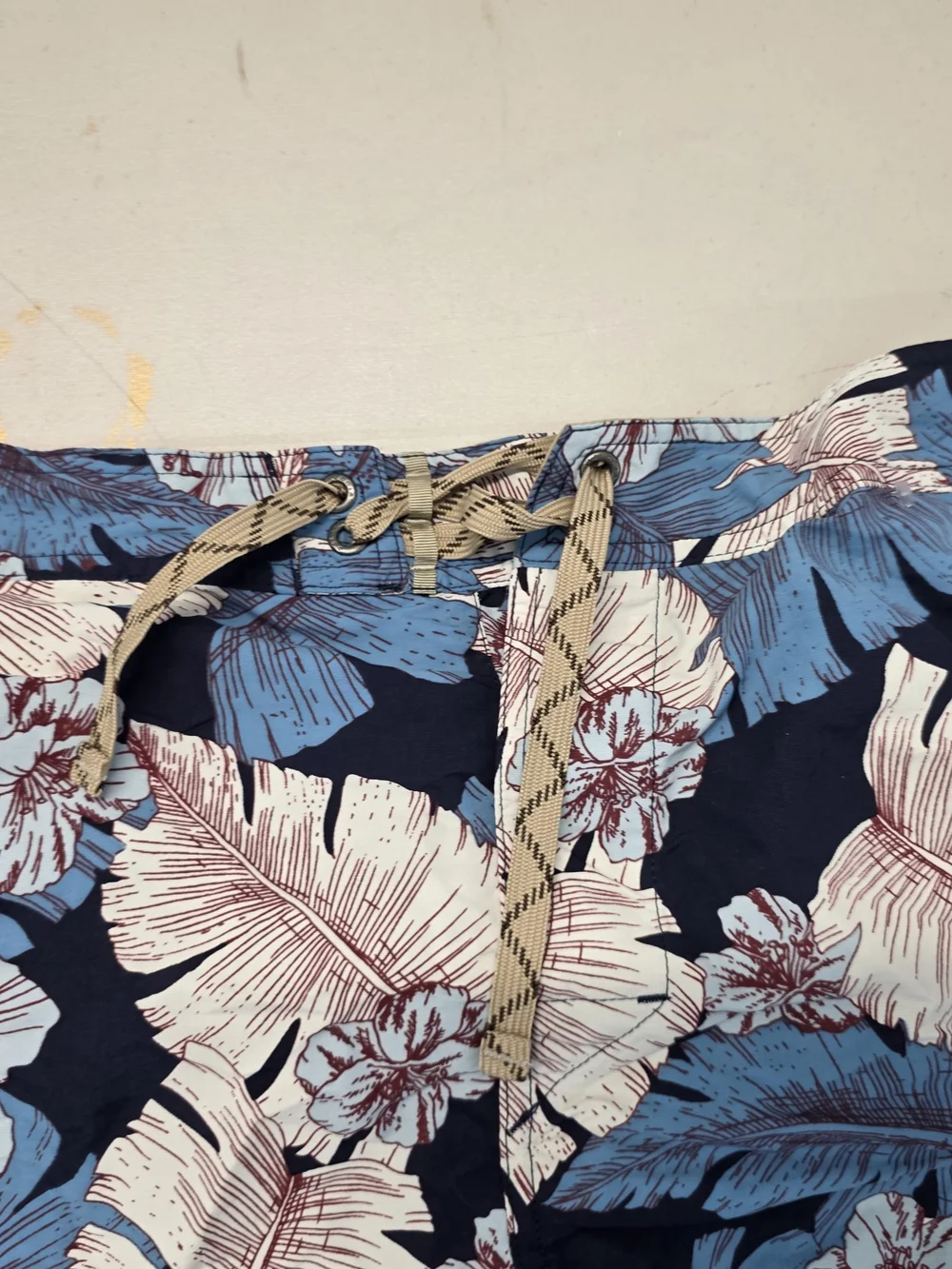 Patagonia Hawaiian Floral Swim Trunks Men's Size 40x8